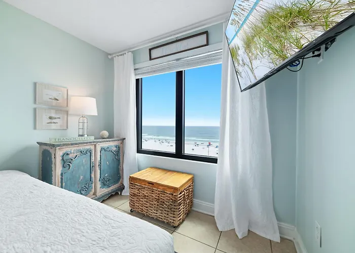Island Winds West Unit 579 *